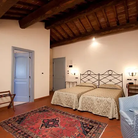 Relais Torre Santa Flora Hotel 4*