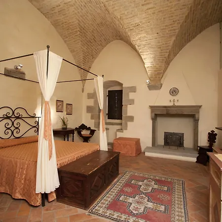 Relais Torre Santa Flora Hotel 4*