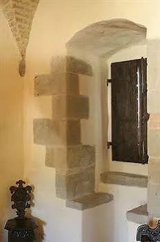 Hotel Relais Torre Santa Flora 4*