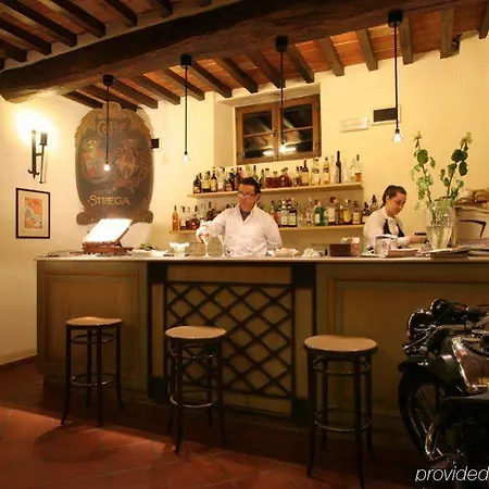 Relais Torre Santa Flora 4*