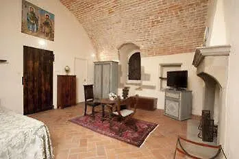 Relais Torre Santa Flora 4*